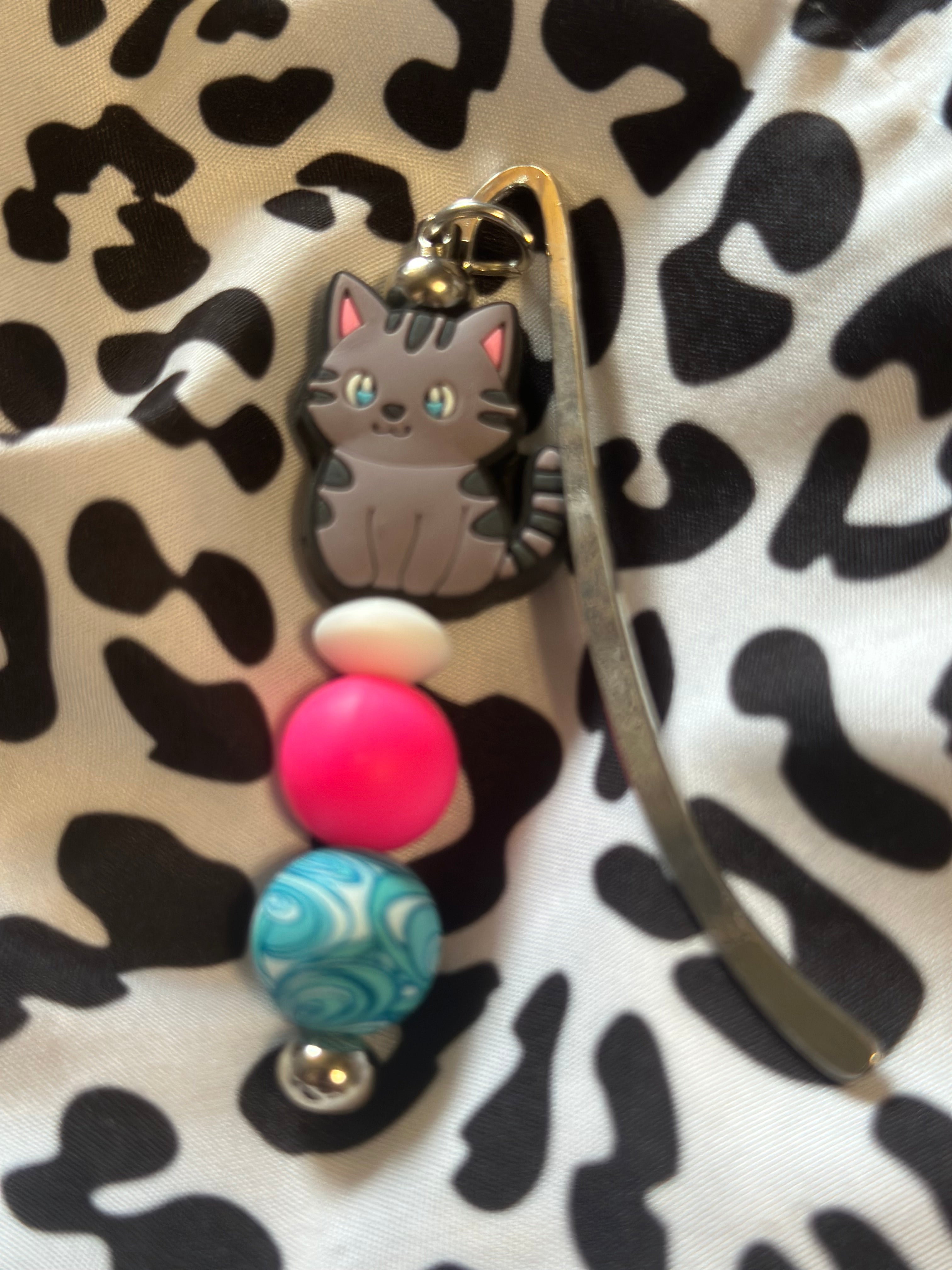 Grey cat bookmark