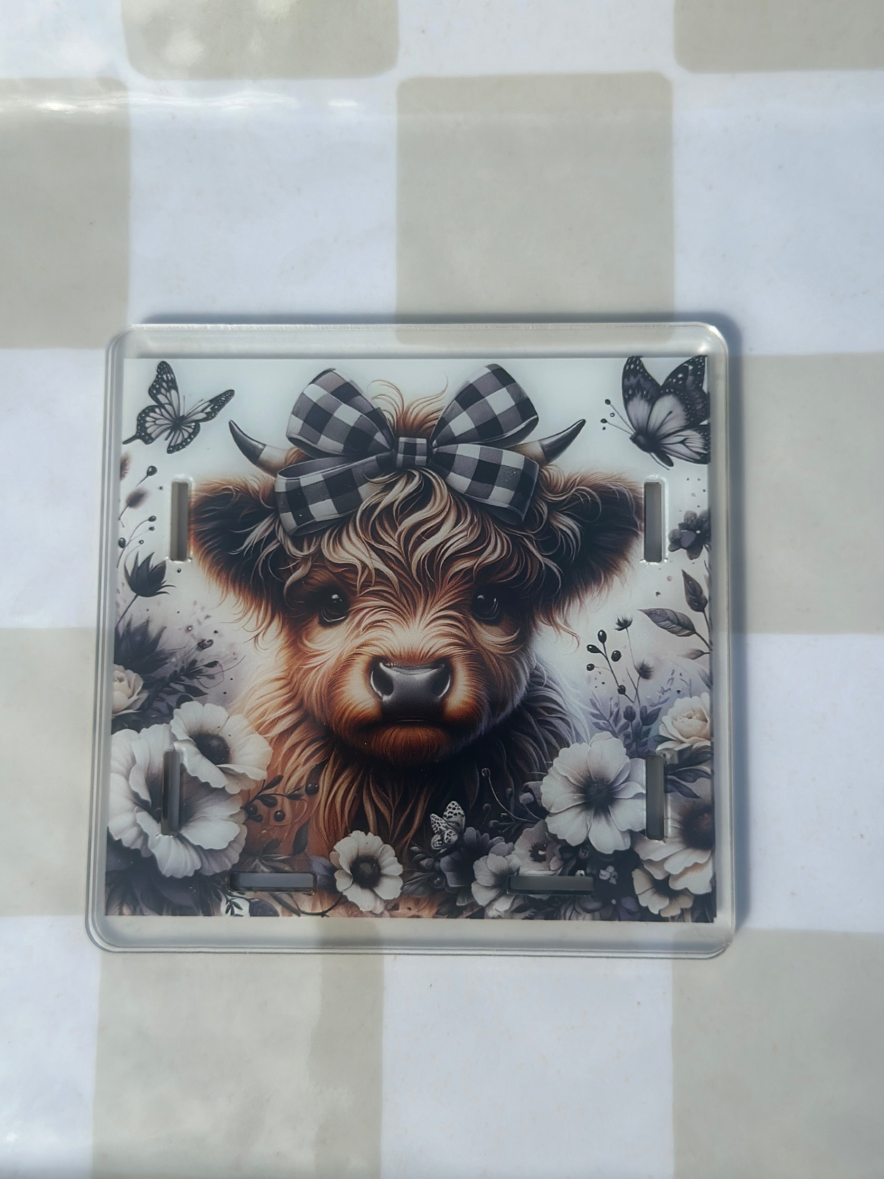 Highland cow pen holder