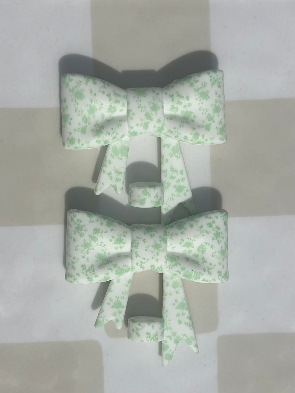 Straw toppers